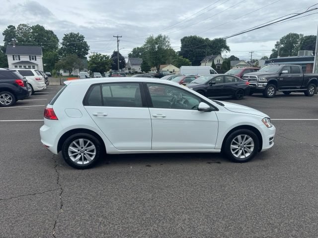 Used 2016 Volkswagen Golf S FWD image 4