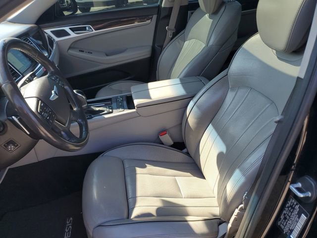 Used 2015 Hyundai Genesis 3.8 w/ Option Group 03 image 26