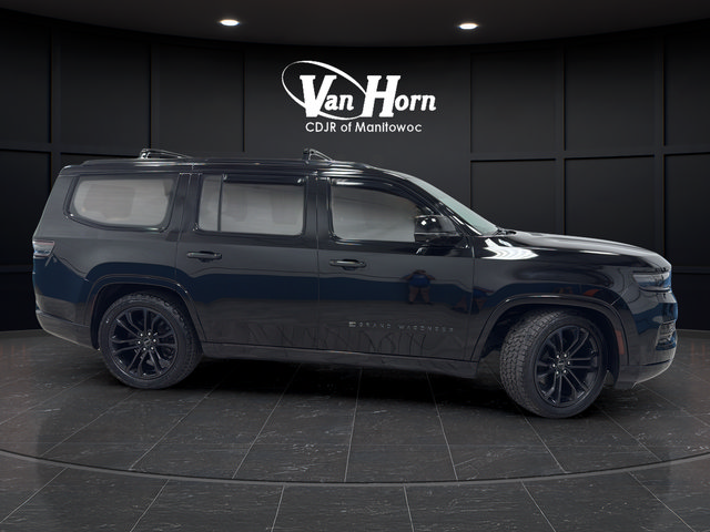 Used 2022 Jeep Grand Wagoneer Series II AWD/4WD image 8