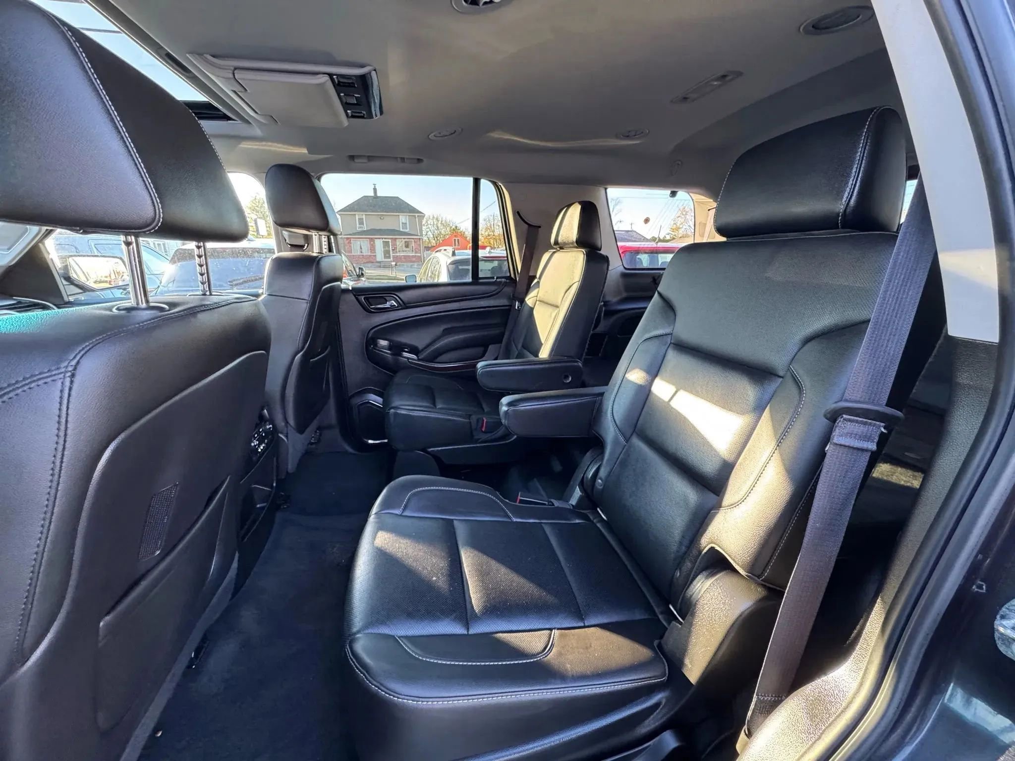 Used 2015 GMC Yukon SLT w/ Open Road Package image 12