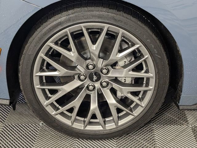 Used 2025 Ford Mustang GT Premium image 8