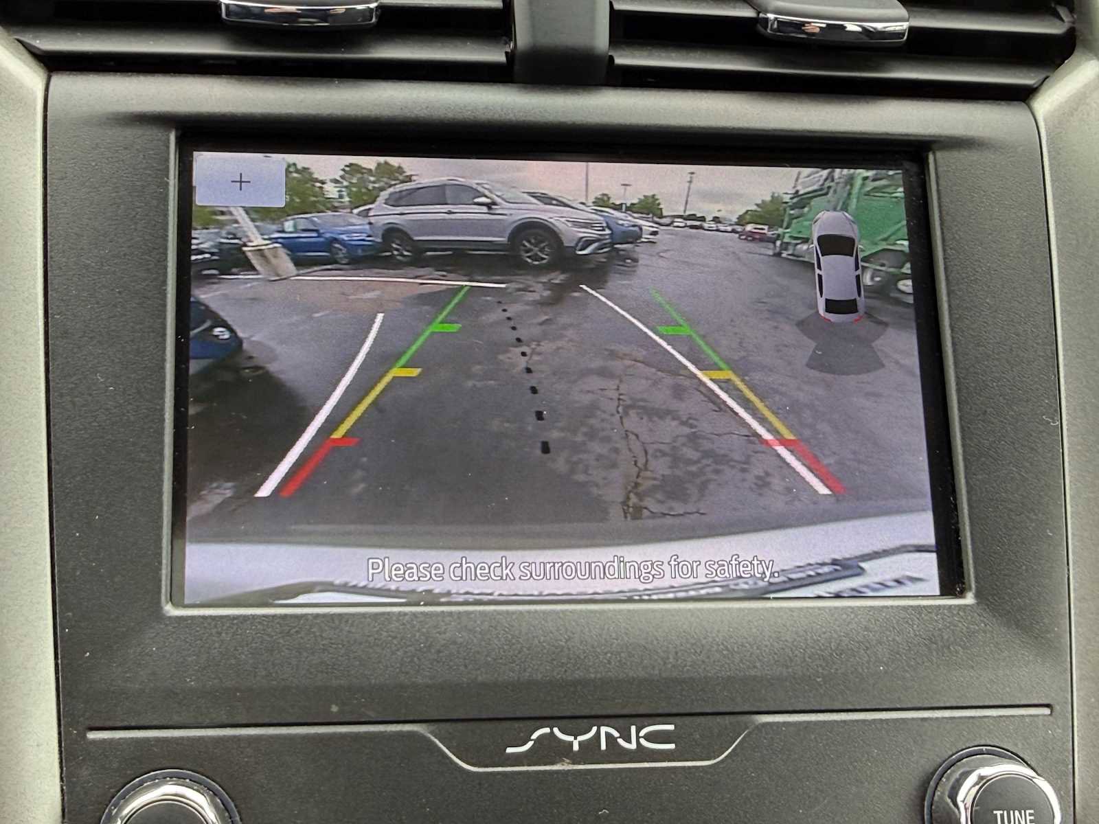 Used 2020 Ford Fusion SE FWD image 30
