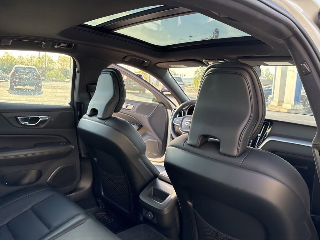 Certified 2023 Volvo S60 B5 Plus w/ Climate Package FWD image 34