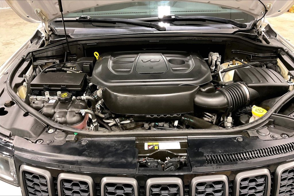 Used 2020 Jeep Grand Cherokee Trailhawk AWD/4WD image 31