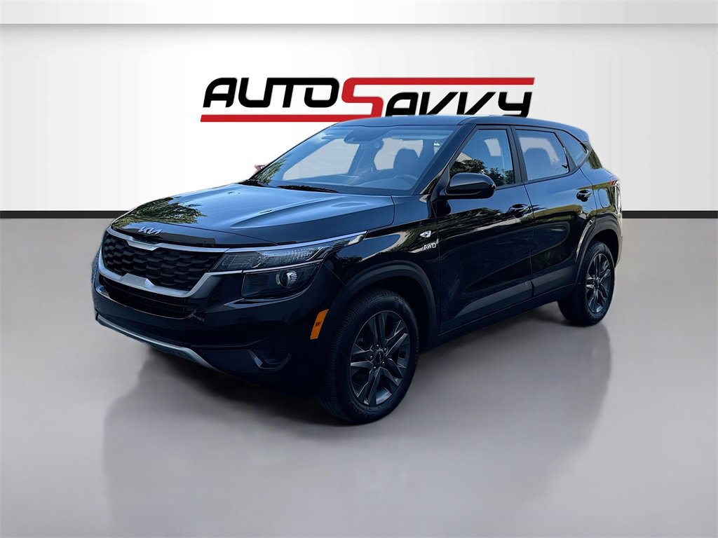 Used 2023 Kia Seltos LX image 3