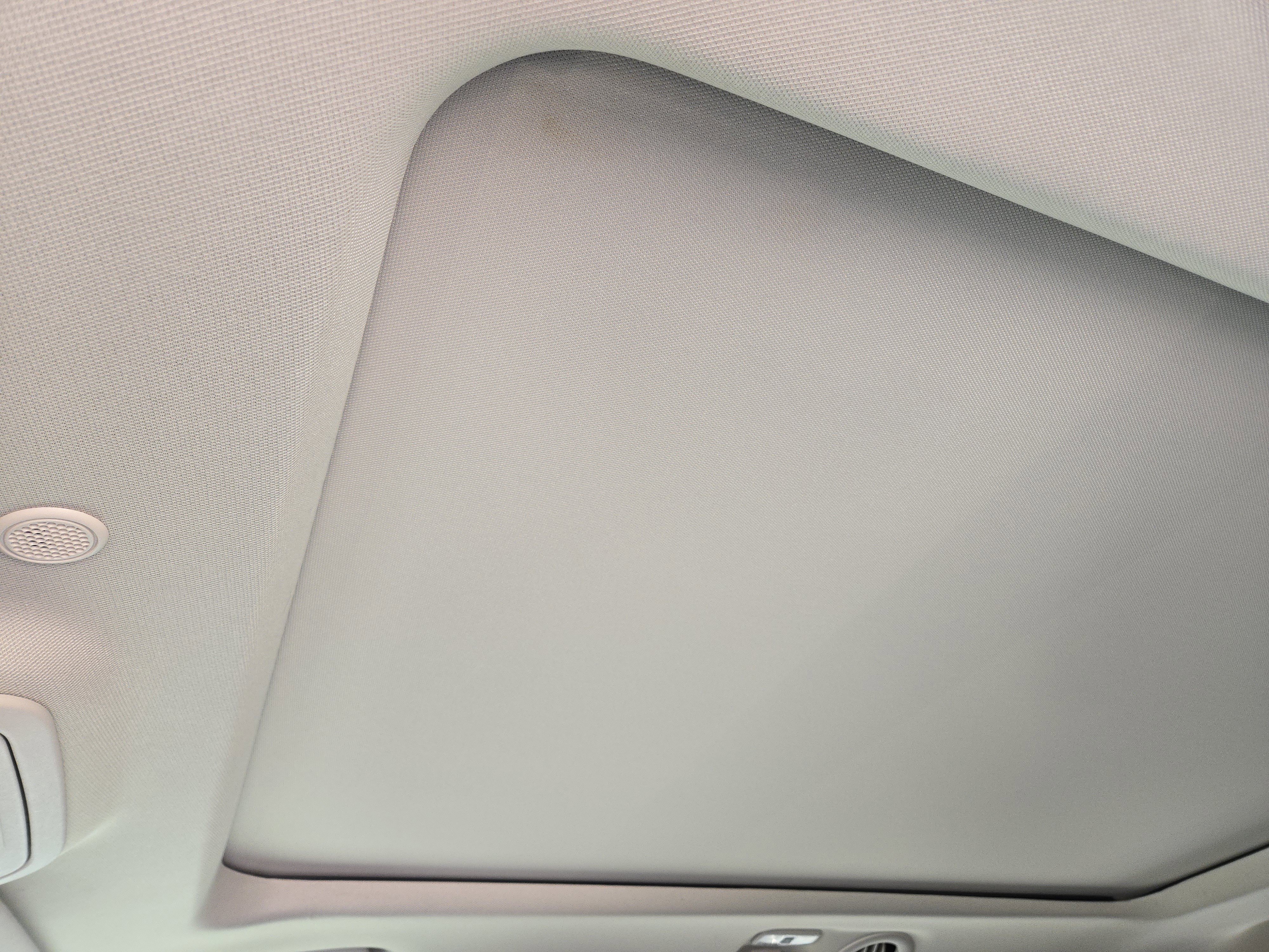 Certified 2023 Ford Explorer Platinum w/ Technology Package AWD/4WD image 25