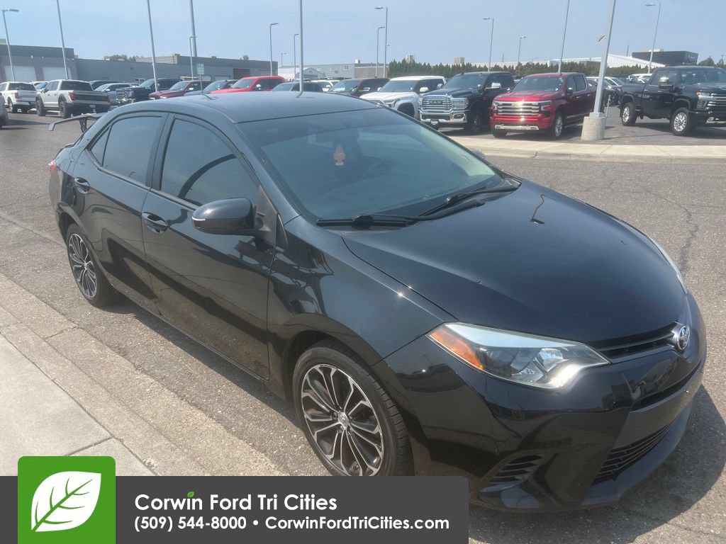 Used 2015 Toyota Corolla LE FWD image 4