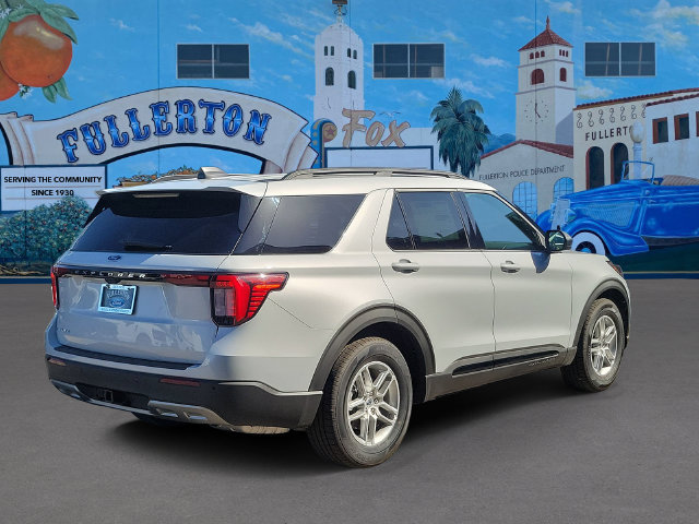 New 2026 Ford Explorer Active w/ Active Comfort Package RWD image 3