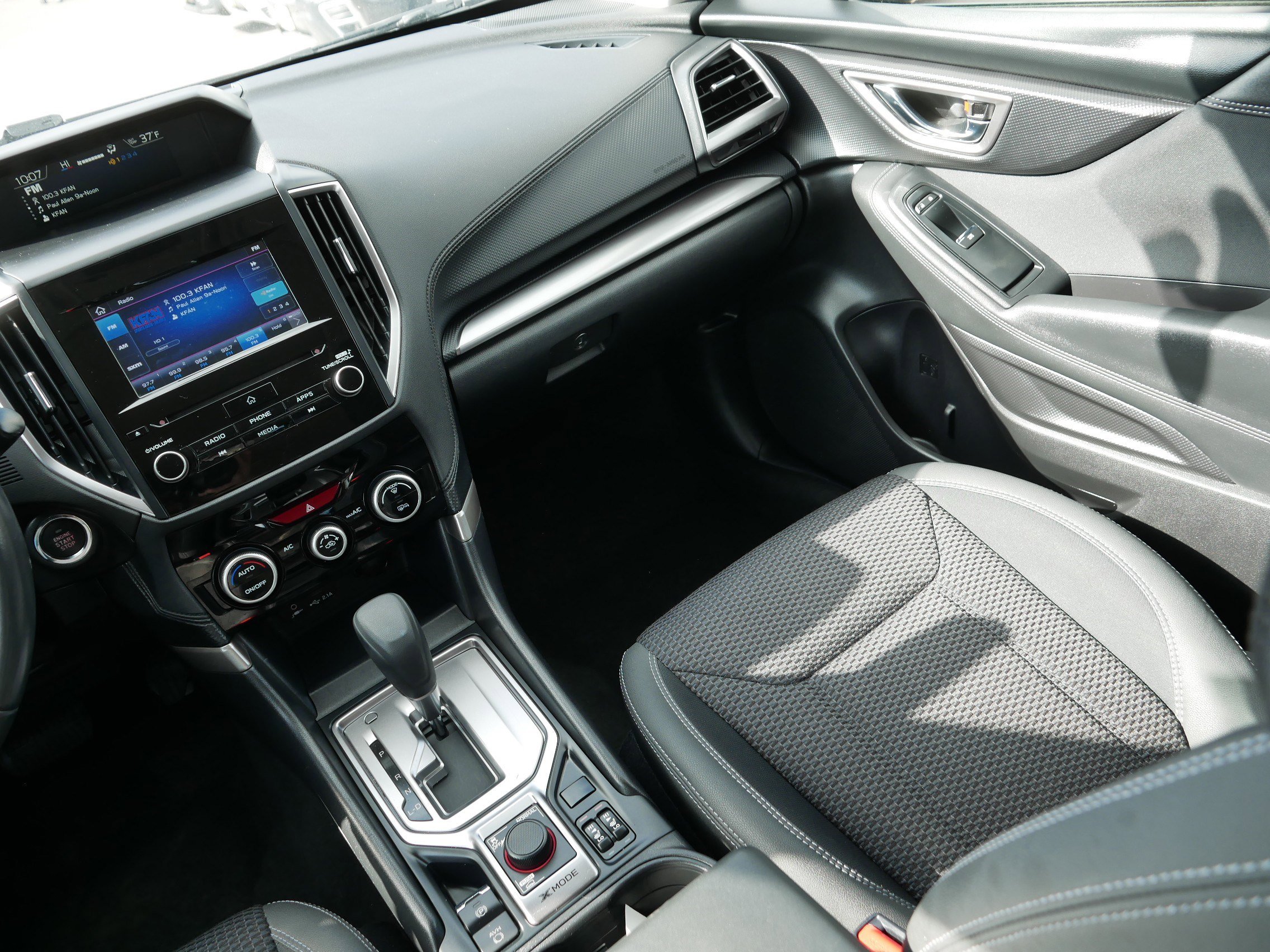 Used 2019 Subaru Forester Premium image 11