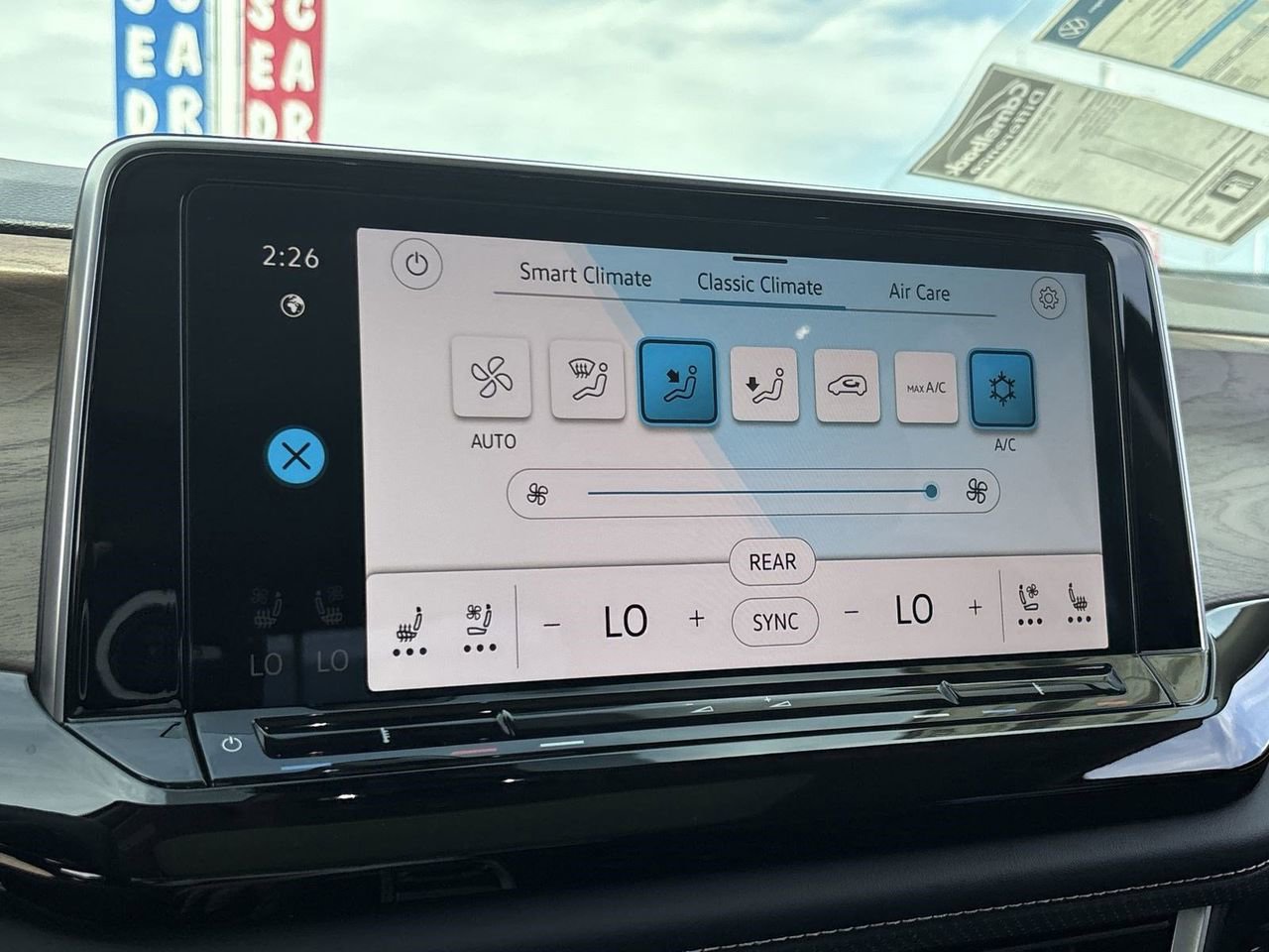 New 2026 Volkswagen Atlas SE image 24