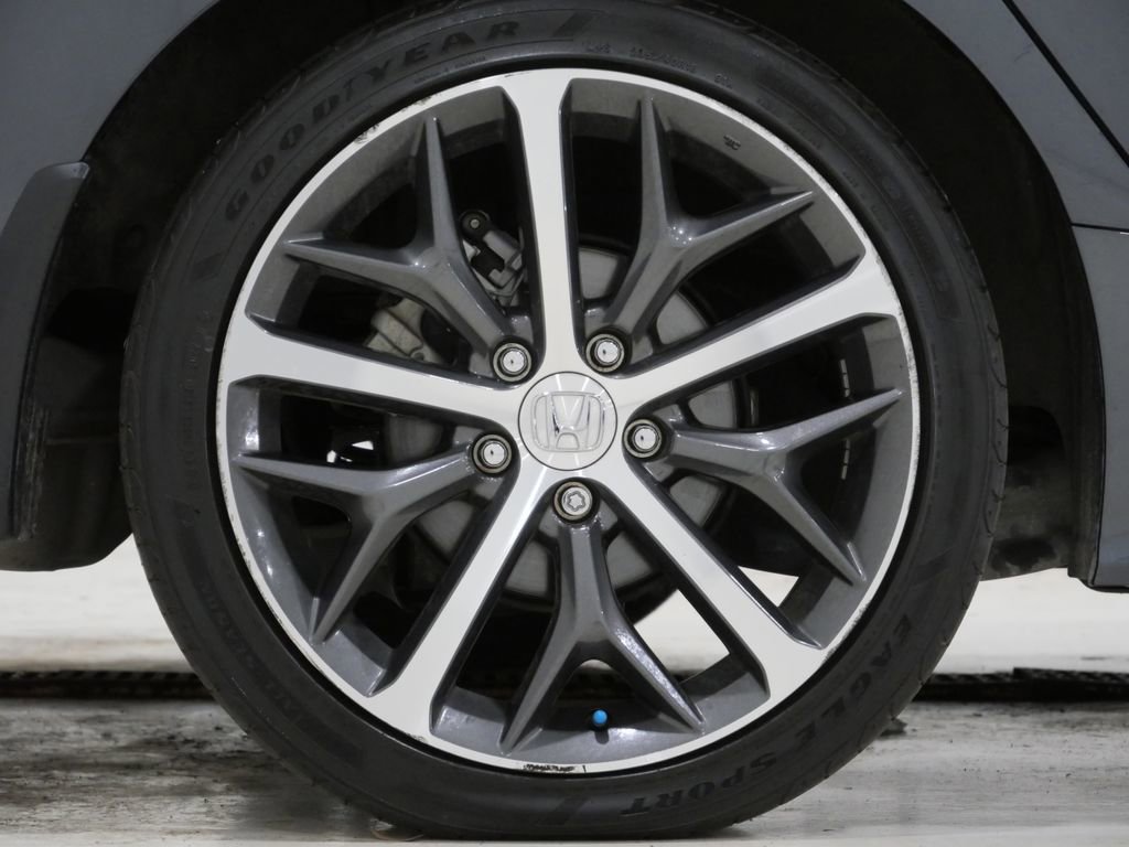 Used 2022 Honda Civic Touring image 10