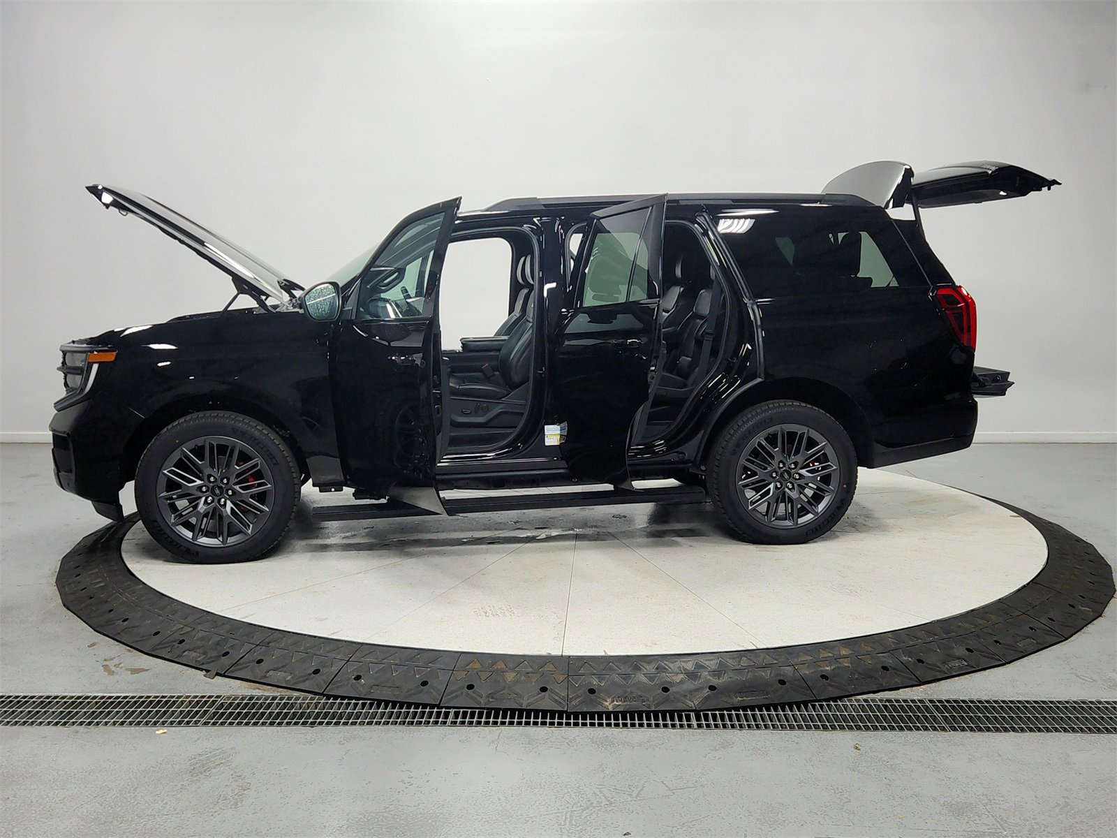 New 2025 Ford Expedition Platinum image 12
