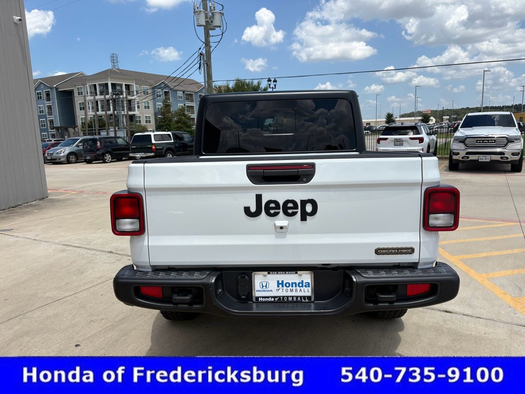 Used 2023 Jeep Gladiator Sport AWD/4WD image 6