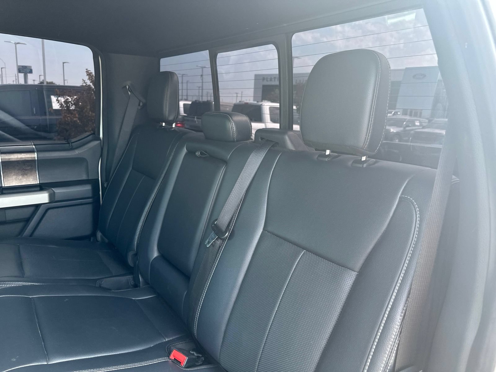Used 2022 Ford F250 Lariat w/ Lariat Ultimate Package AWD/4WD image 12