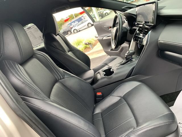 Used 2022 Toyota Venza Limited AWD/4WD image 14