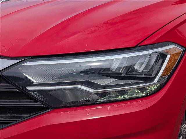 Used 2019 Volkswagen Jetta R-Line w/ R-Line Cold Weather Package FWD image 2