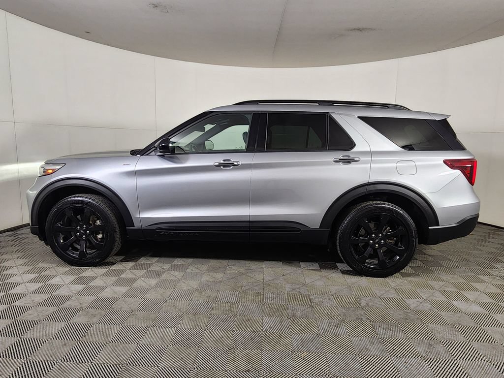 Used 2022 Ford Explorer ST-Line w/ Class IV Trailer Tow Package AWD/4WD image 4