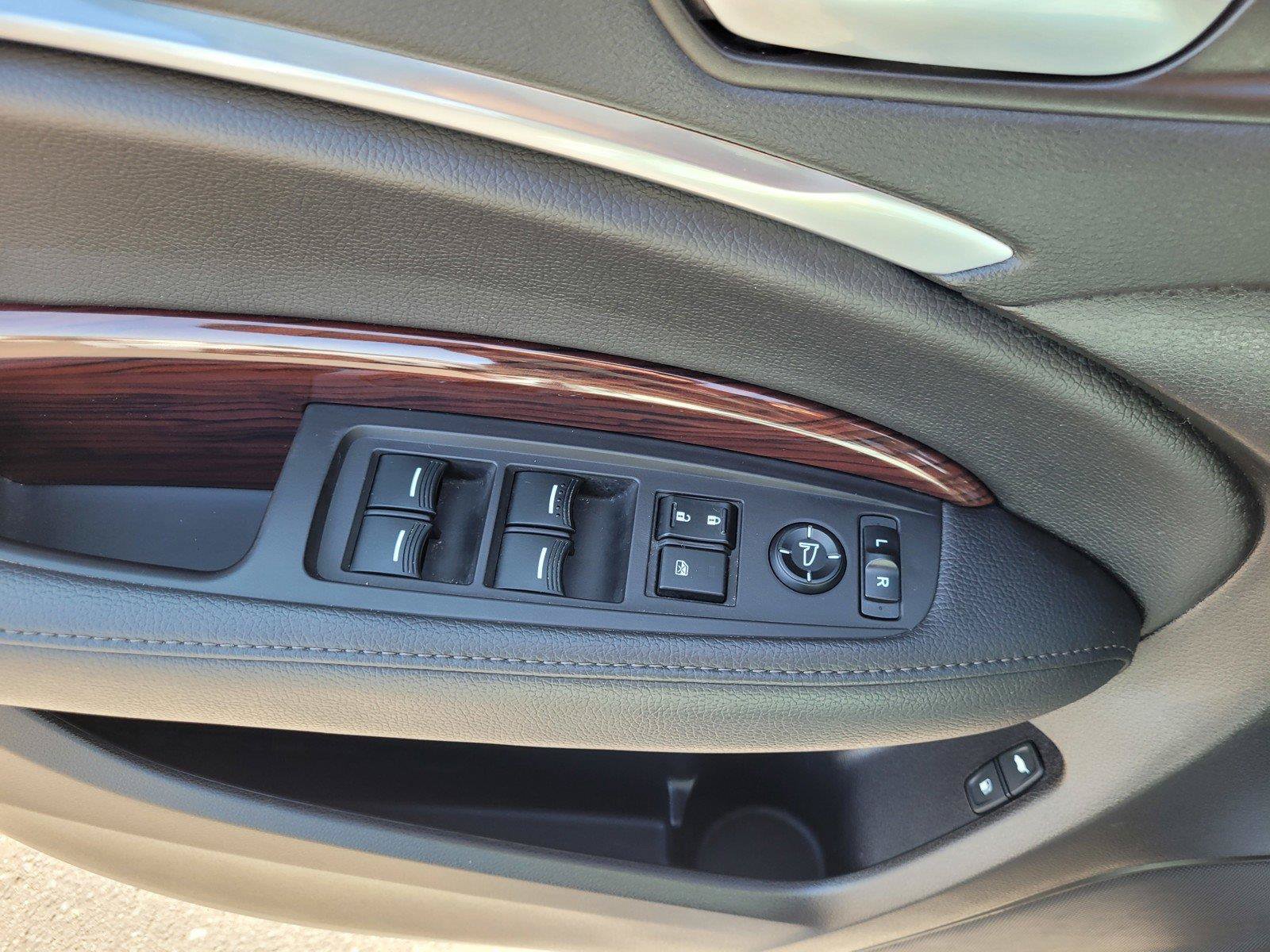 Used 2016 Acura MDX SH-AWD image 23