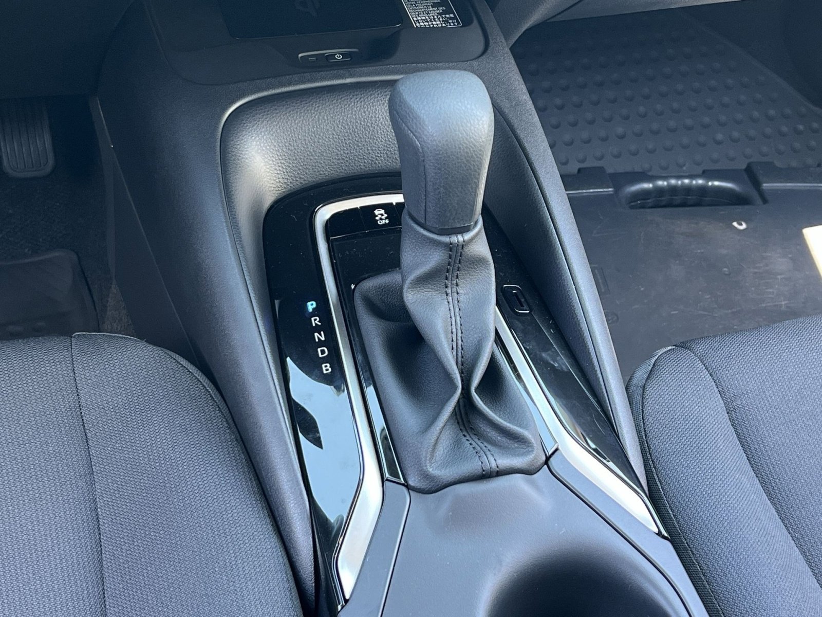 New 2026 Toyota Corolla LE FWD image 18