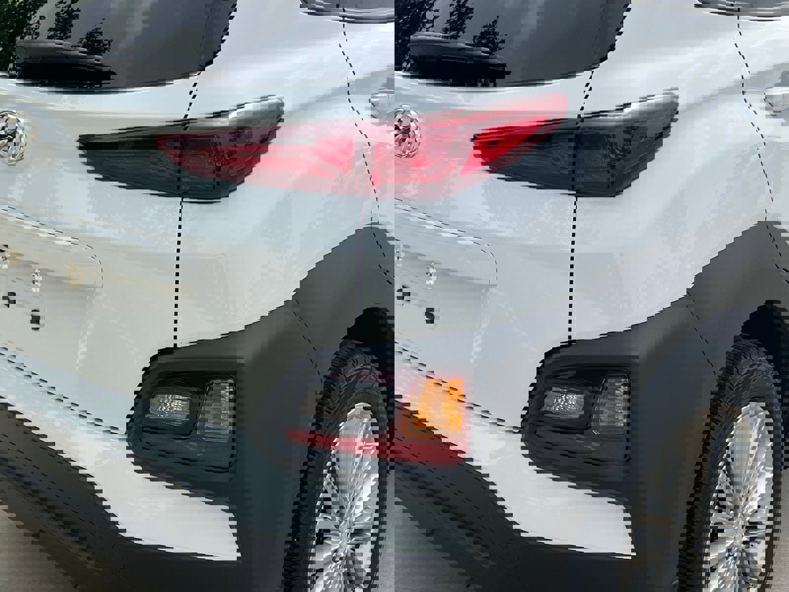 Used 2018 Hyundai Kona SEL w/ SEL Tech Package 02 FWD image 15