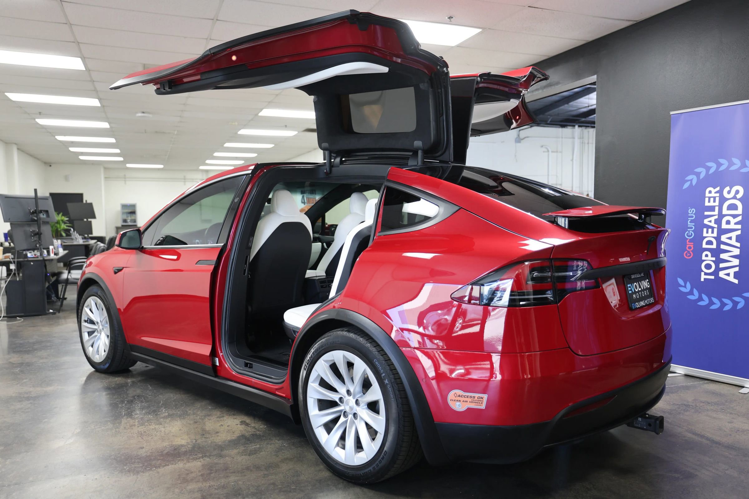 Used 2020 Tesla Model X Long Range AWD/4WD image 13