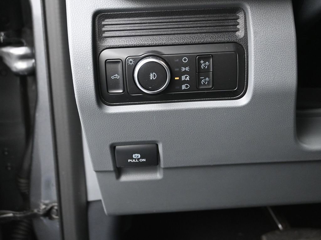 Certified 2025 Ford F250 XLT image 13