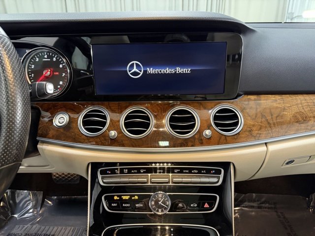 Used 2018 Mercedes-Benz E 300 E 300 image 14