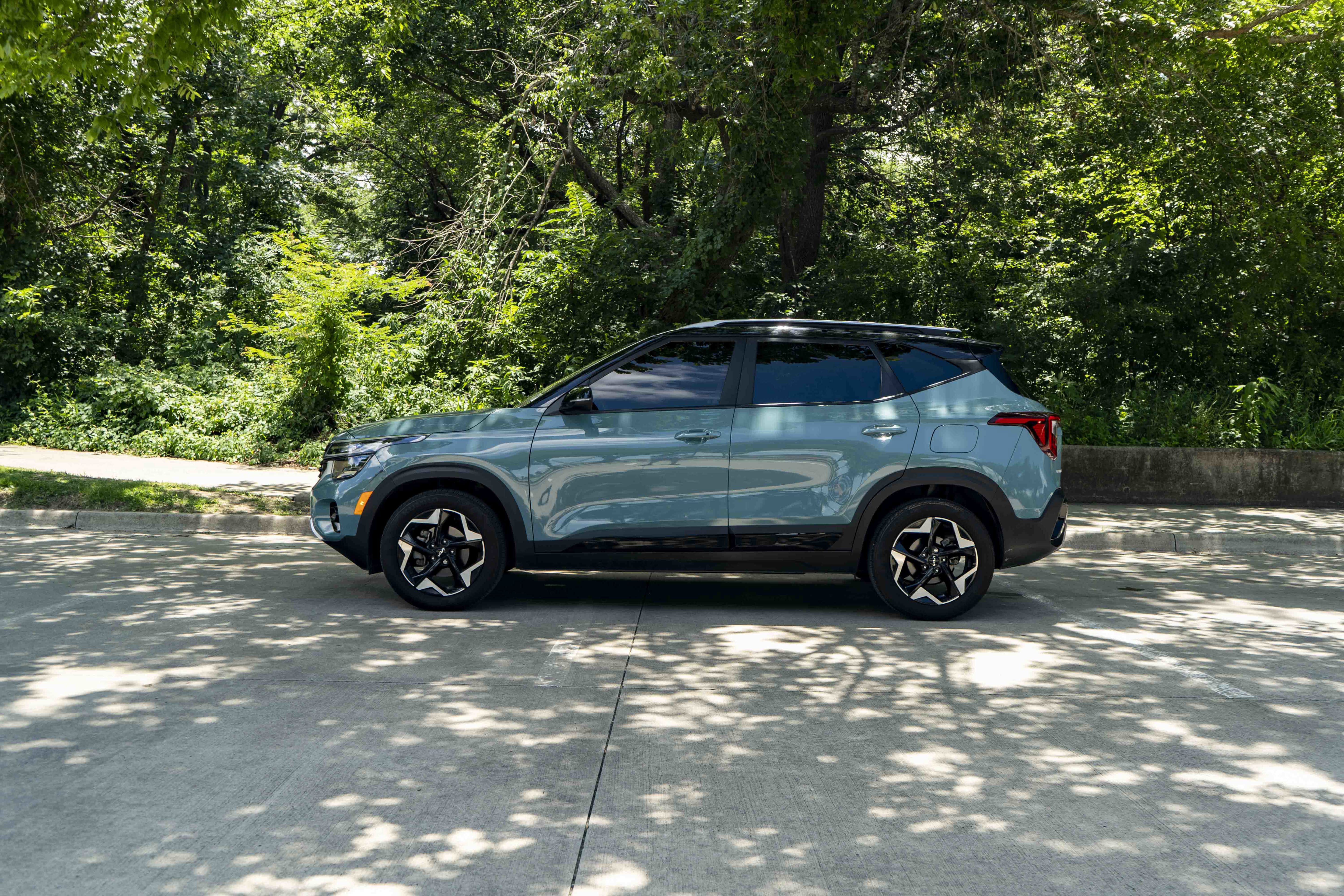 Used 2025 Kia Seltos S FWD image 6