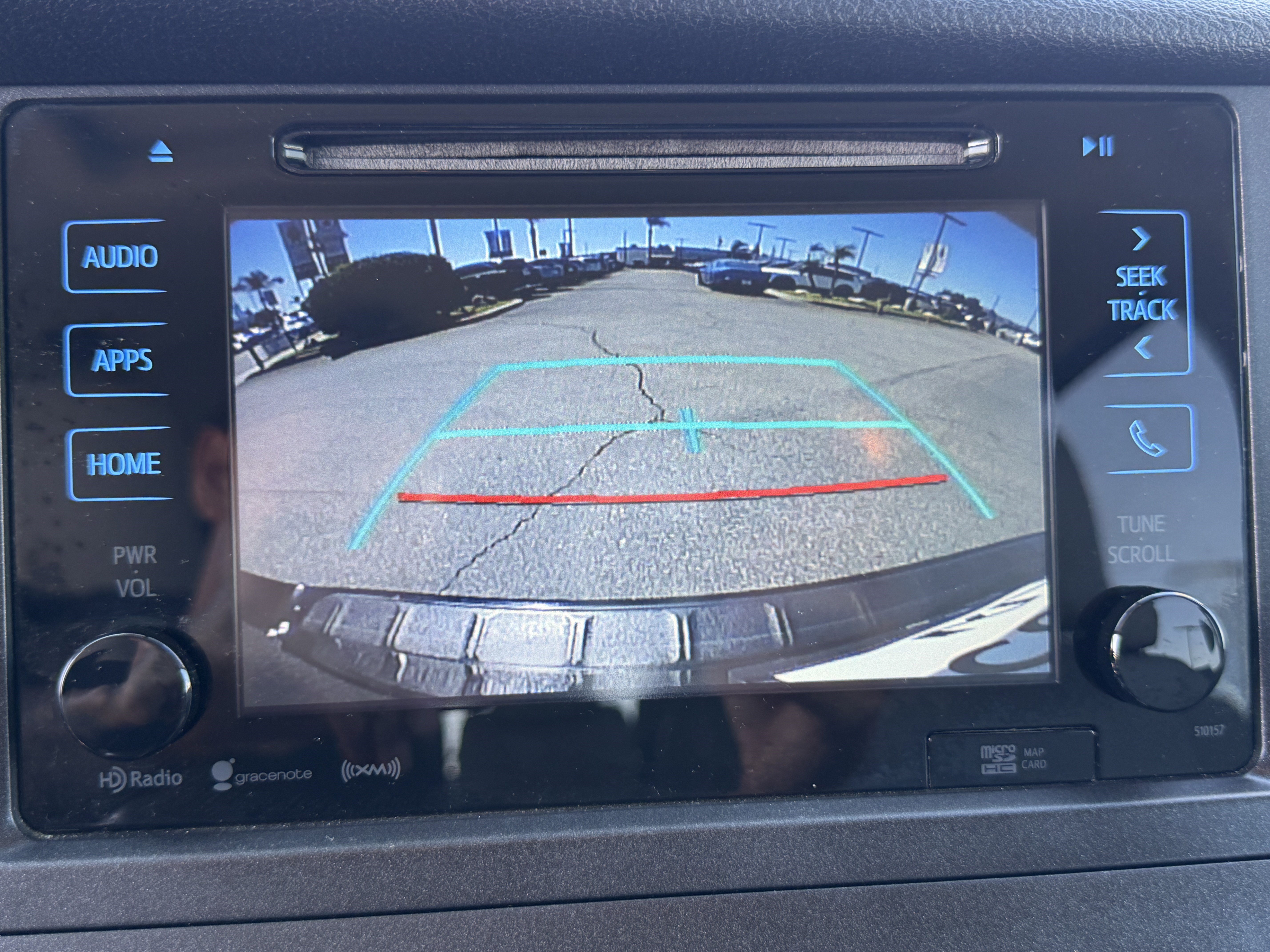 Used 2017 Toyota Sienna XLE w/ XLE Navigation Package FWD image 25