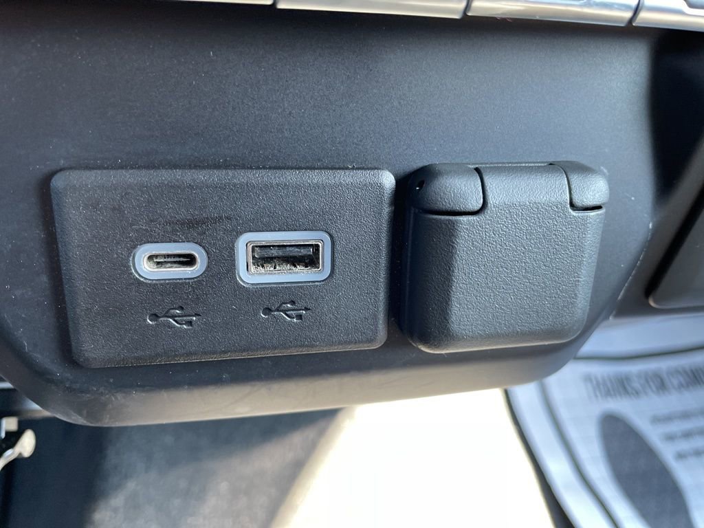 Used 2021 Chevrolet Silverado 1500 LT image 21