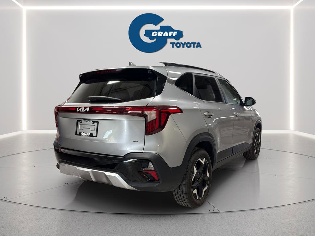 Used 2024 Kia Seltos EX AWD/4WD image 7