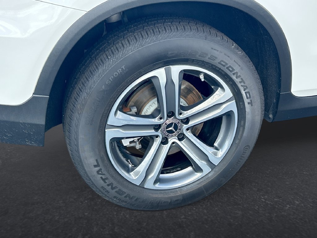 Used 2019 Mercedes-Benz GLC 350e 4MATIC image 17