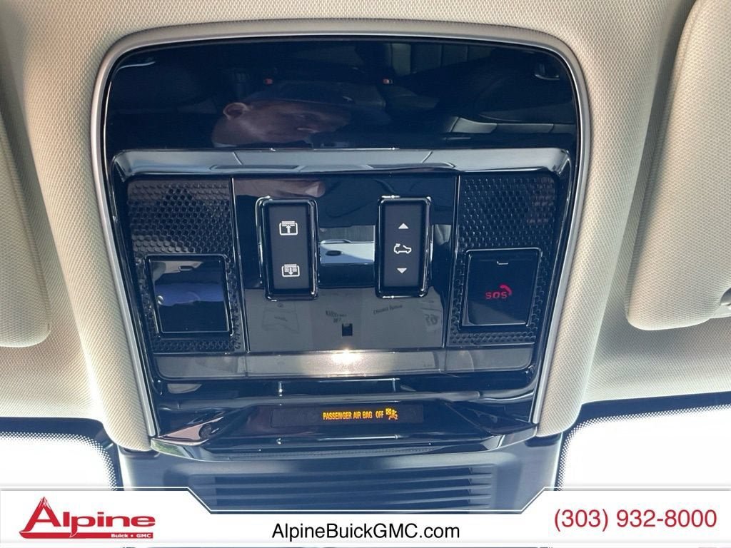 Used 2025 Land Rover Range Rover SE AWD/4WD image 18