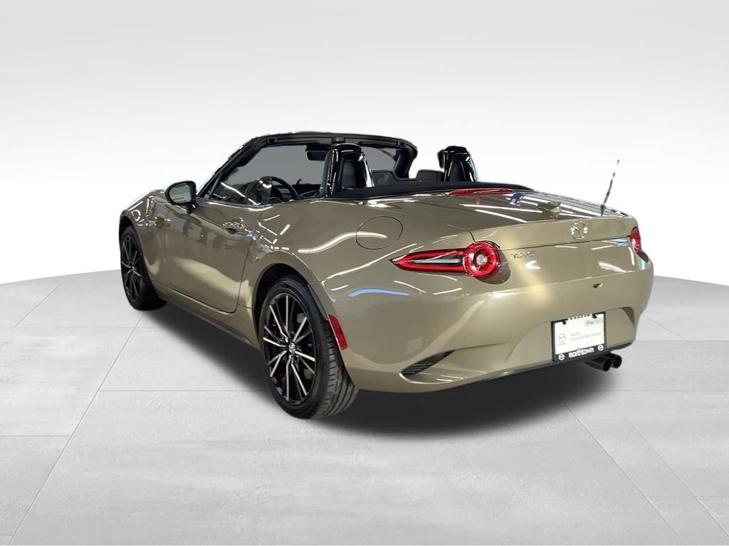 Certified 2024 MAZDA MX-5 Miata Grand Touring RWD image 3
