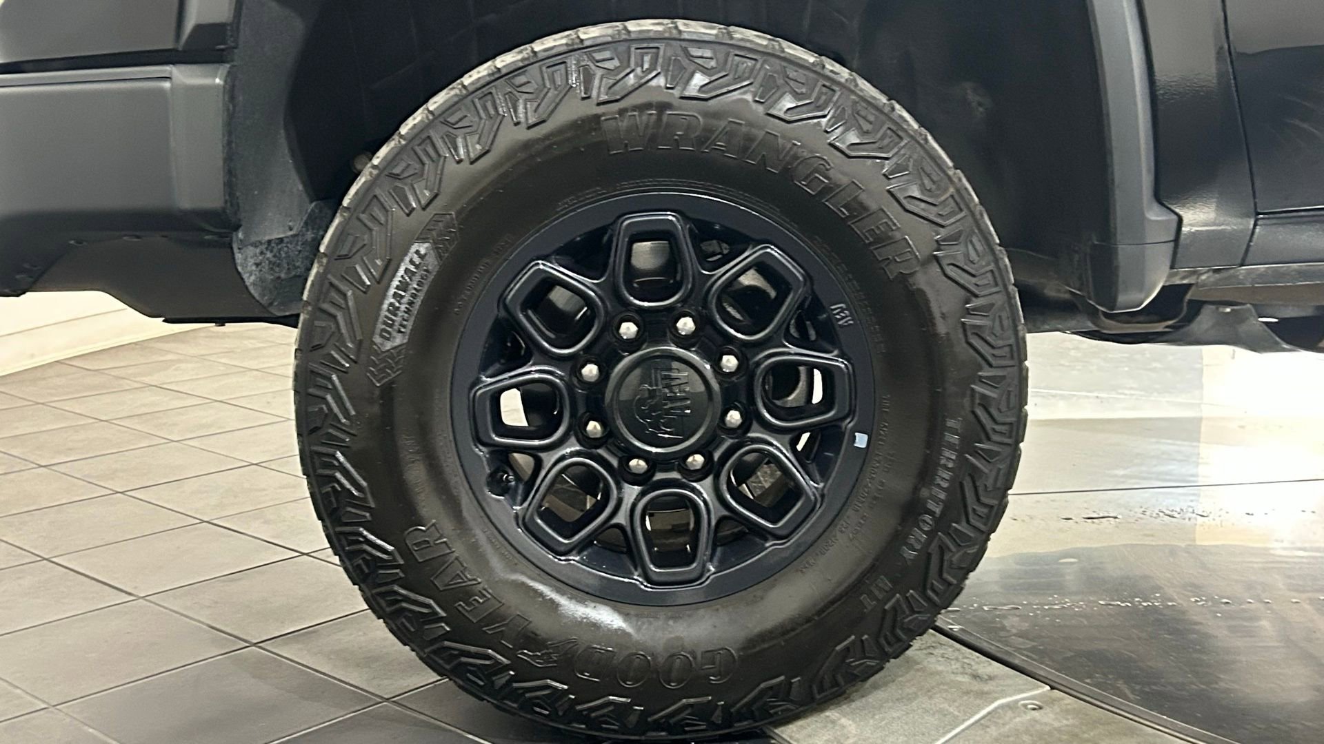 Used 2024 Chevrolet Silverado 2500 ZR2 w/ ZR2 Bison Edition AWD/4WD image 26