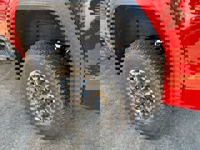 New 2025 GMC Sierra 2500 SLT w/ SLT Convenience Package image 8