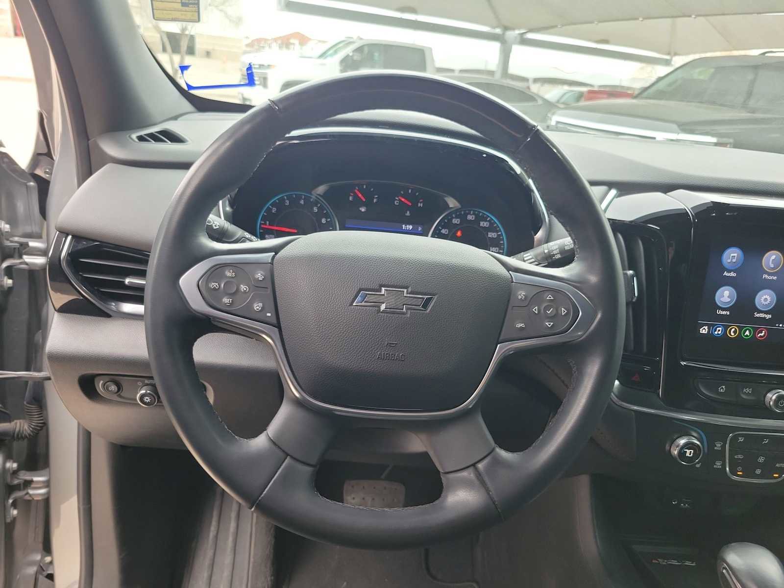 Used 2023 Chevrolet Traverse RS image 11