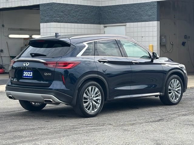 Used 2023 INFINITI QX50 Luxe AWD/4WD image 4
