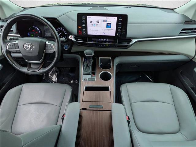 Certified 2021 Toyota Sienna XLE image 16