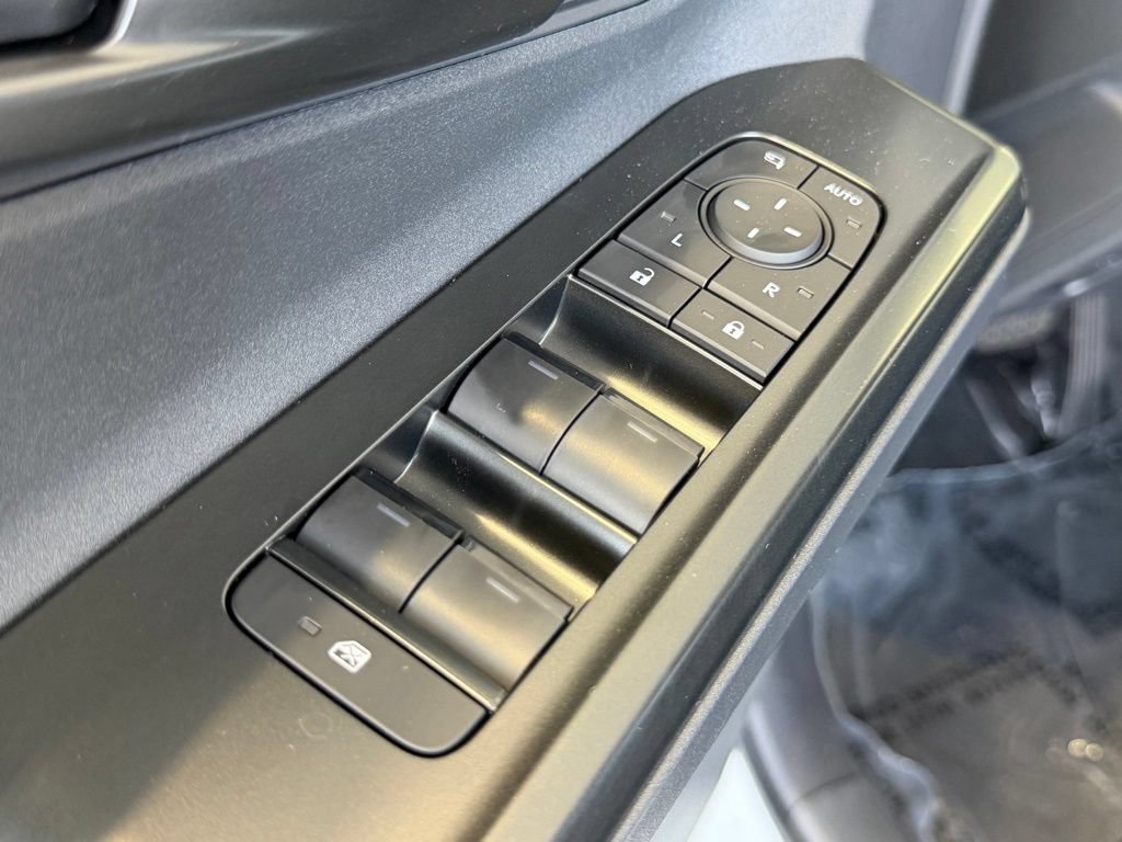 New 2026 Toyota C-HR AWD/4WD image 17