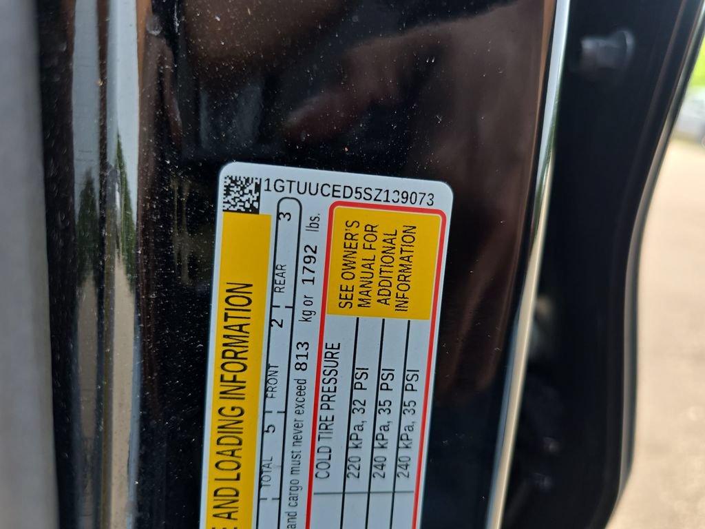 Certified 2025 GMC Sierra 1500 Elevation AWD/4WD image 40