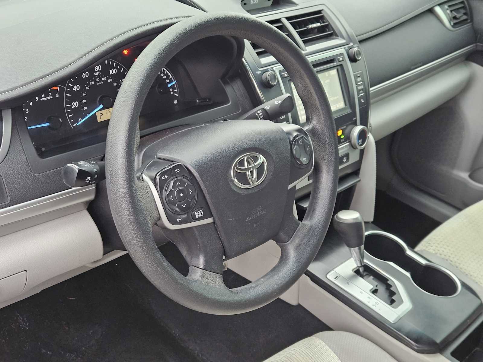 Used 2014 Toyota Camry L FWD video 2