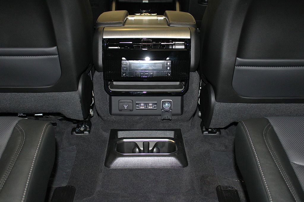 New 2026 Jeep Grand Wagoneer L Limited AWD/4WD image 38