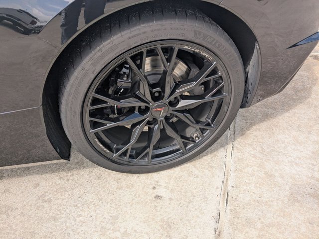 Used 2025 Chevrolet Corvette Stingray Preferred Cpe w/ Z51 Performance Package RWD image 20