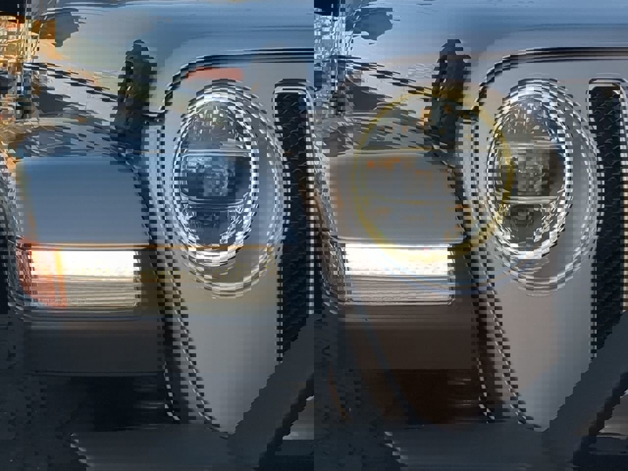 Used 2020 Jeep Wrangler Unlimited Sahara w/ Uconnect 4C Nav & Sound Group image 9