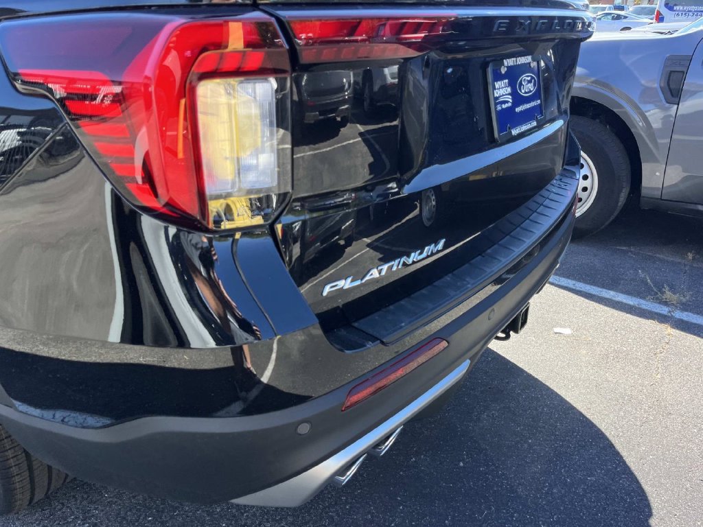 New 2027 Ford Explorer Platinum w/ 3.0L Ultimate Package AWD/4WD image 11
