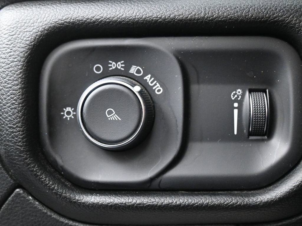 Used 2023 RAM 1500 Laramie image 22