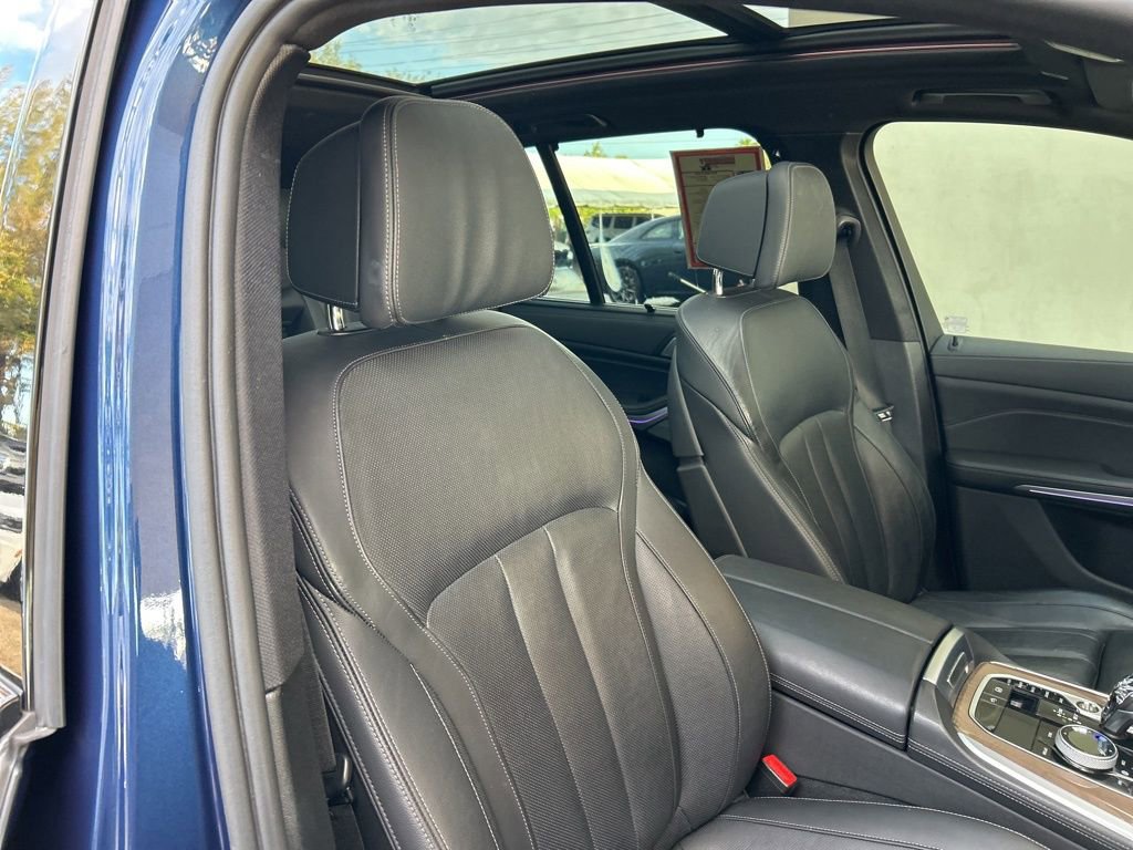 Used 2020 BMW X5 M50i image 22