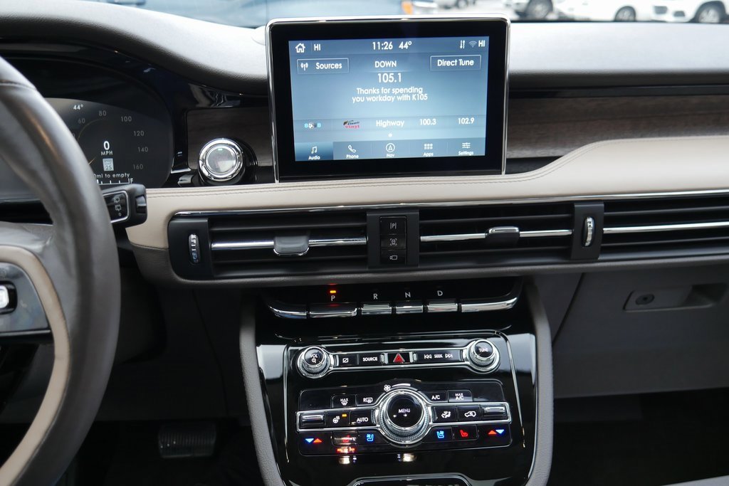 Used 2022 Lincoln Corsair Reserve w/ Equipment Group 201A image 15