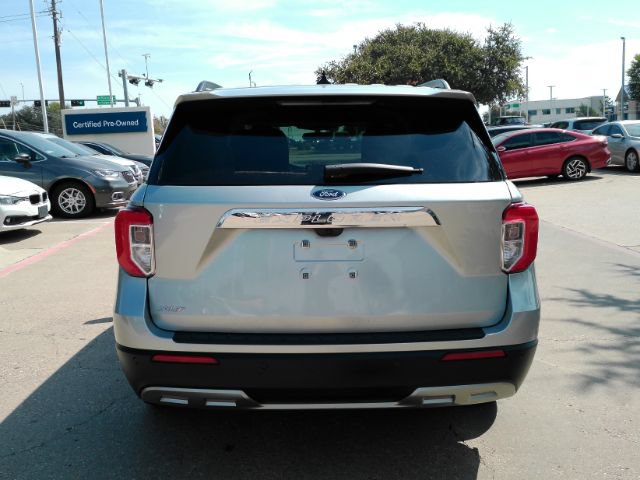 Used 2023 Ford Explorer XLT w/ Equipment Group 202A RWD image 10